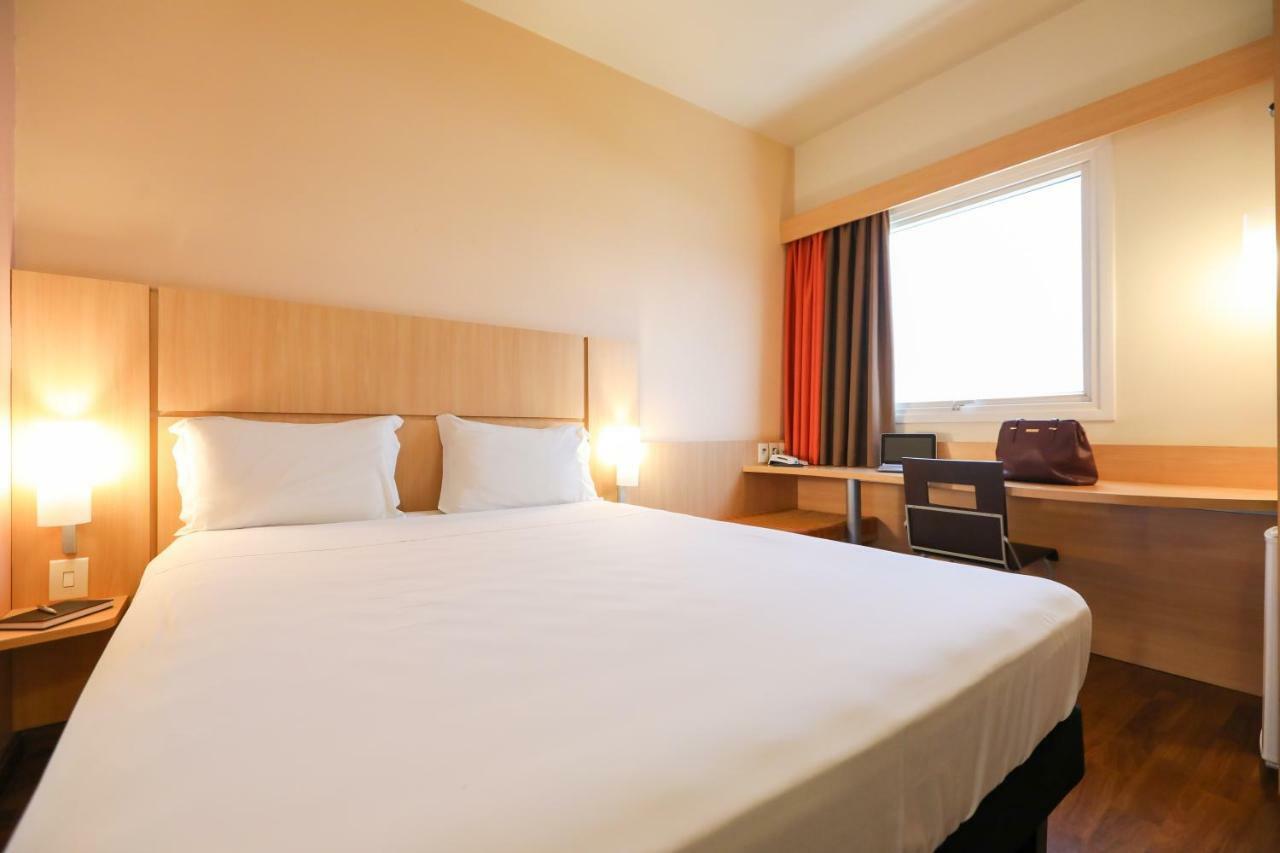 Ibis Montes Claros Shopping Hotel Buitenkant foto
